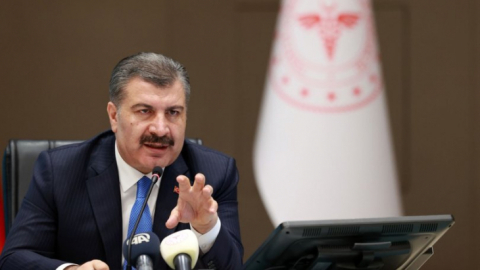 Bakan Koca acı haberi sosyal medyadan duyurdu