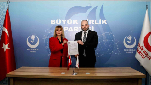 BBP Körfez Kadın Kolları Başkanı Kayradağ, aday adaylığı için istifa etti