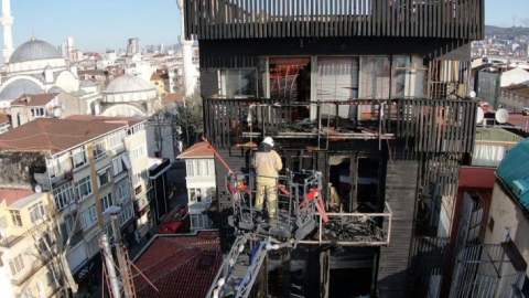 Pendik’te 7 katlı otelde yangın: 2 ölü 2 yaralı