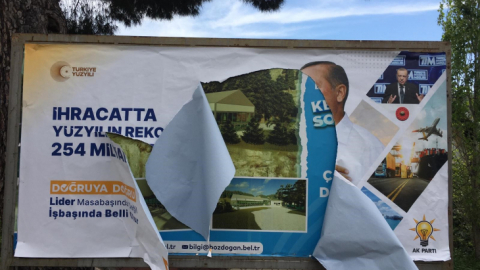 Aydın'da AK Parti ile CHP arasında afiş krizi