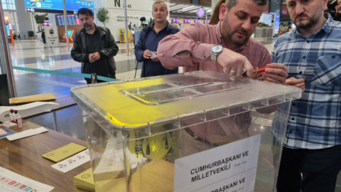 İstanbul Havalimanı’nda oy verme işlemi başladı