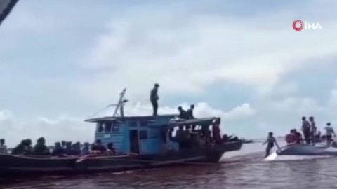 Endonezya’da tekne battı: 11 ölü, 9 kayıp