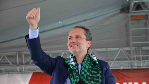 Fatih Erbakan: 'Bu ülkede CHP zihniyetinin iktidarında ekonominin düzlüğe çıktığını gören tek bir kişi var mı?'