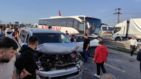 KOCAELİ GÖLCÜK YOLUNDA ZİNCİRLEME TRAFİK KAZASI
