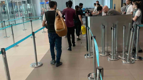 Yasa dışı yollarla ülkeye giren 12 düzensiz göçmen sınır dışı edildi