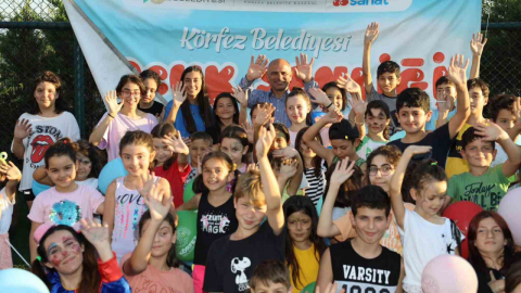 Körfez'de çocuklar gönüllerince eğleniyor