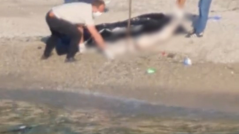 Sahile başı, el ve ayakları olmayan kadın cesedi vurmuştu, dehşet görüntüler ortaya çıktı