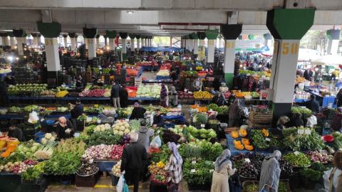 Perşembe pazarı’nda tezgahlar kışa hazır