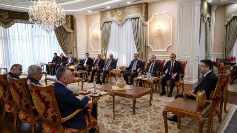 Bakan Yumaklı'dan, Vali Yavuz'a ziyaret