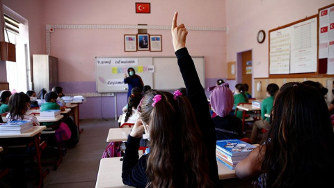 Tatil süresi kısalıyor, okul süresi artıyor