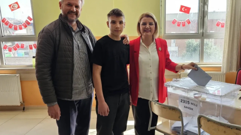Hürriyet, oyunu kullandı
