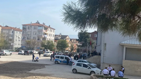 Muhtar azaları tekme tokat birbirine girdi