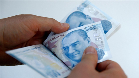 Emeklilerin bayram ikramiye ödemeleri bugün başlıyor