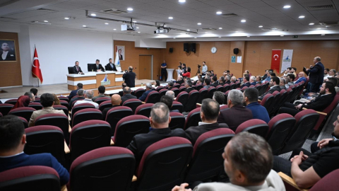 Kartepe'de yeni dönemin ilk meclis toplantısı yapıldı