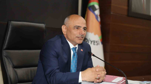 Başkan Söğüt: 'Siyasi rozetlerimizi bir kenara bırakacağız'