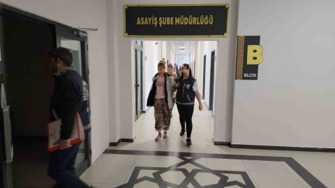 Kocaeli'de 5 evi soyan 2 kadın yakalandı