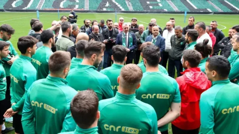 Büyükakın’dan Kocaelispor’a moral ziyareti: “Şehir inanmış vaziyette”