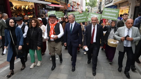 Büyükşehir’in “Çiftçi Şenliği” kortejle başladı