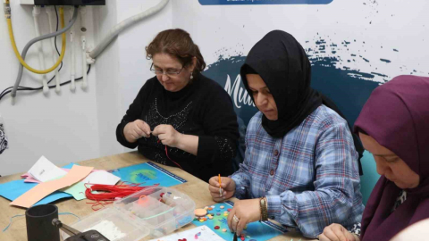 Atık malzemeler sanat eserine dönüşüyor