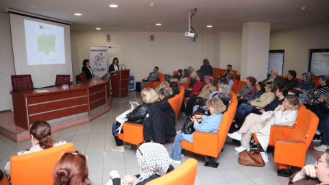 Kadın kooperatifleri 'Sanatsal İleri Dönüşüm Atölyesi' projesinde bir araya geldi