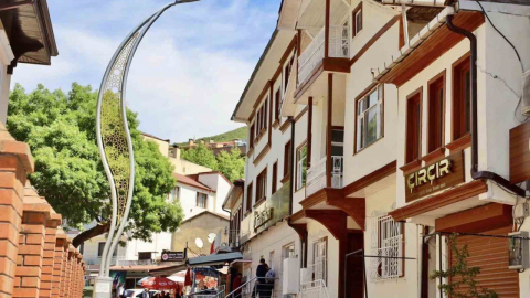 Ünü dünyaya yayılan Hereke'deki o sokak 'tarih koridoru' oldu