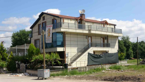 Kocaeli'de pankart gizemi: Herkes Nurettin'i merak etti
