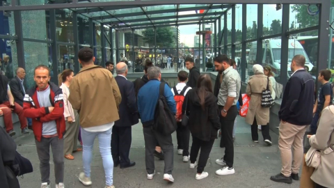 Şişli-Mecidiyeköy Metro İstasyonu’nda bir genç kız raylara atlayarak intihar etti