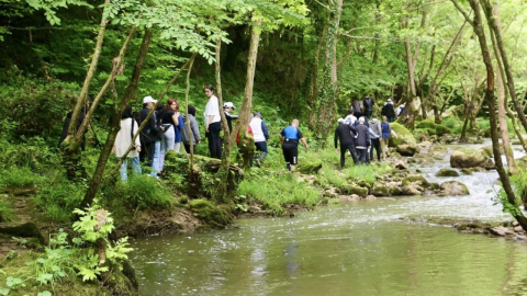 Körfez'in doğal güzelliklerinde trekking keyfi