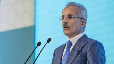 Instagram açılacak mı? Ulaştırma ve Altyapı Bakanı Uraloğlu'ndan açıklama: Ciddi bir aşama kaydettik