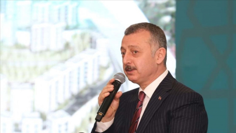 Tahir Büyükakın, ''Depremin yükünü birlikte omuzladık''