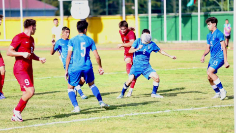 17 Yaş Altı Futbol Takımı, Azerbaycan'ı 4-0 mağlup etti