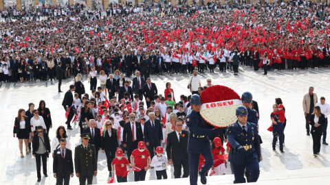 LÖSEV’den Anıtkabir’de büyük buluşma!