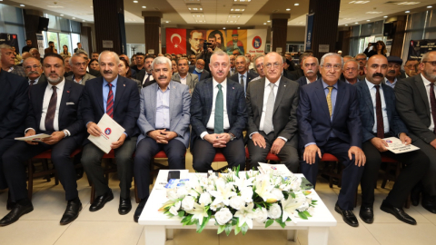 Cem Vakfının çalıştayında Büyükakın'a yoğun ilgi