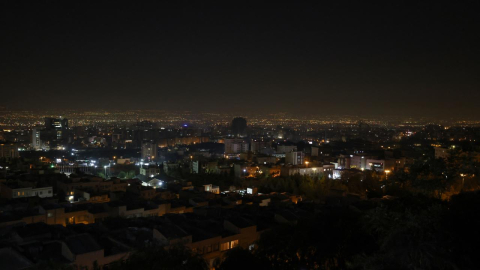 İşgalci İsrail İran'a saldırdı