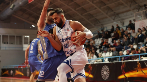 Türkiye Basketbol 2. Ligi: Kocaeli BŞB Kağıtspor: 81 - Çorlu Belediyesi: 71