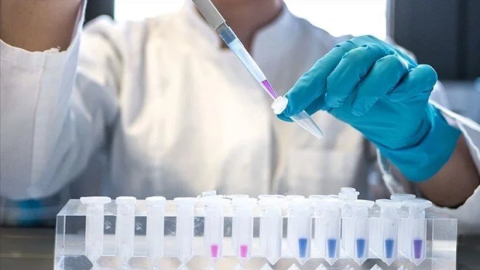 13 yaşındaki çocuk AIDS’ten öldü
