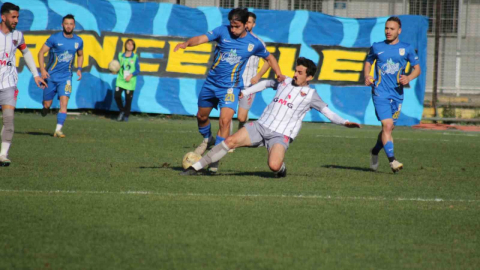 TFF 2. Lig: Belediye Derincespor: 0 - Yeni Mersin İdman Yurdu: 0