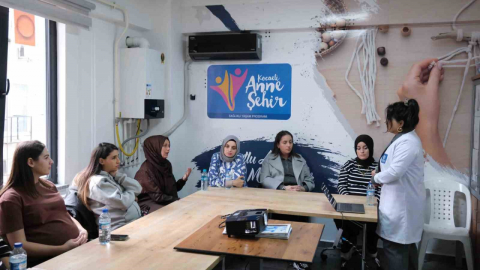 Anne ve anne adaylarına eğitim