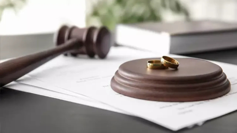 Boşanma ve nafaka sistemi değişiyor: Ömür boyu nafaka uygulaması kalkıyor!