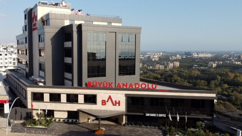 BAH Darıca Hastanesi, Sağlık Bakanlığı'nca 'Obezite Cerrahi Uygulama Merkezi Belgesi' ile tescillendi