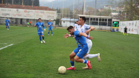 TFF 2. Lig: Belediye Derincespor: 2 - Ankara Demirspor: 2