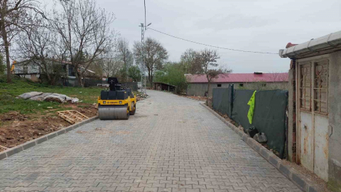Körfez'in köylerine parke taşı döşeniyor