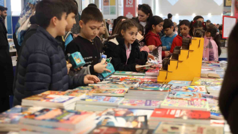 Darıca Kitap Fuarı 4. kez kitapseverlerle buluştu