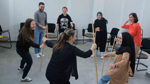 Çocuklar ve gençlere özgüven aşılandı