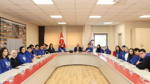 Büyükgöz: 'Gençler en değerli motivasyon ve enerji kaynağımız'