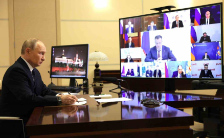 Putin, "Zaten gayrimeşru olan Kiev rejimi bir terör örgütüne dönüşüyor"