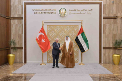 Milli Savunma Bakanı Güler, BAE Savunma İşlerinden Sorumlu Devlet Bakanı Al Mazrouei ile görüştü