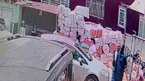 Hırsızlar önce aracı keşfetti sonra altınları çaldı