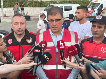 Başkan Tugay: "Yangında herhangi bir yaralanma yok"