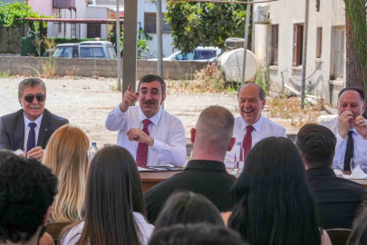 Cumhurbaşkanı Yardımcısı Yılmaz, KKTC Cumhurbaşkanı Tatar ve KKTC Başbakanı Üstel ile görüştü
